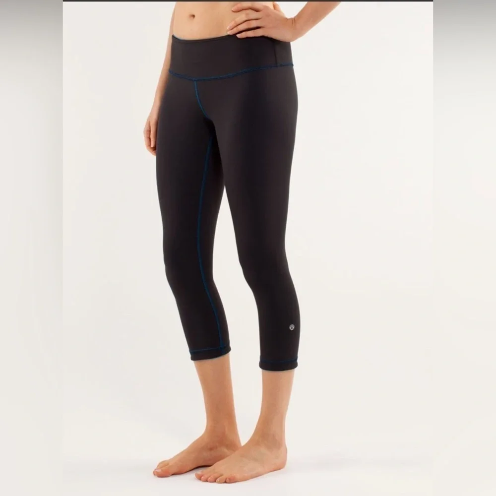 Lululemon Wunder Under Crop Reversible 4